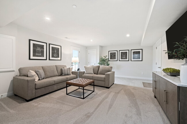 1181 Olivia Dr, Oakdale, PA 15071 - photo 4