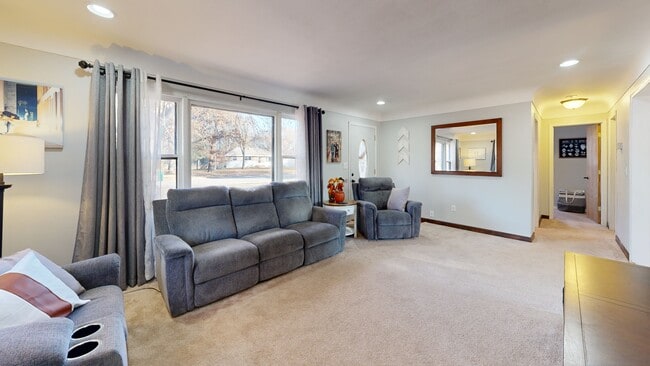 1180 132nd Ln NE, Minneapolis, MN 55434 - photo 2