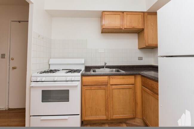 6830 N Sheridan Rd unit 269, Chicago, IL 60626 - photo 6
