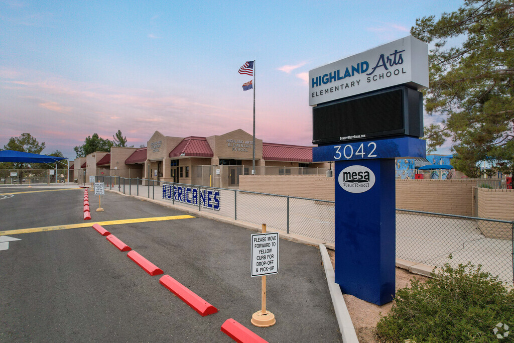 Highland Elementary School is located next to Mountain Vista Park in Mesa.