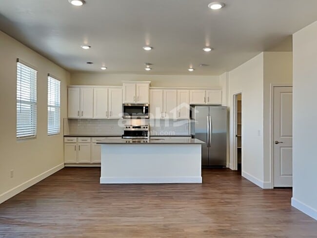 7483 S Via Bombachas, Tucson, AZ 85756 - photo 3
