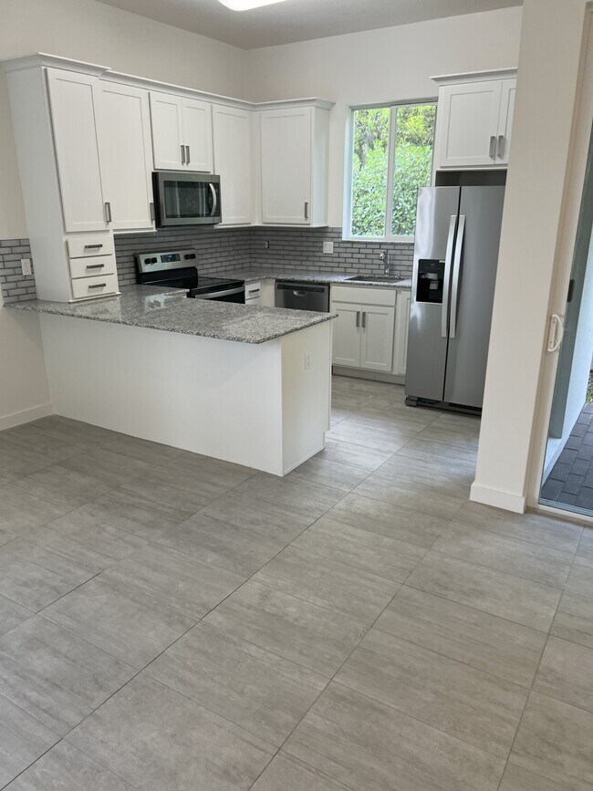 1510 Pioneer Way, Royal Palm Beach, FL 33411 - photo 3