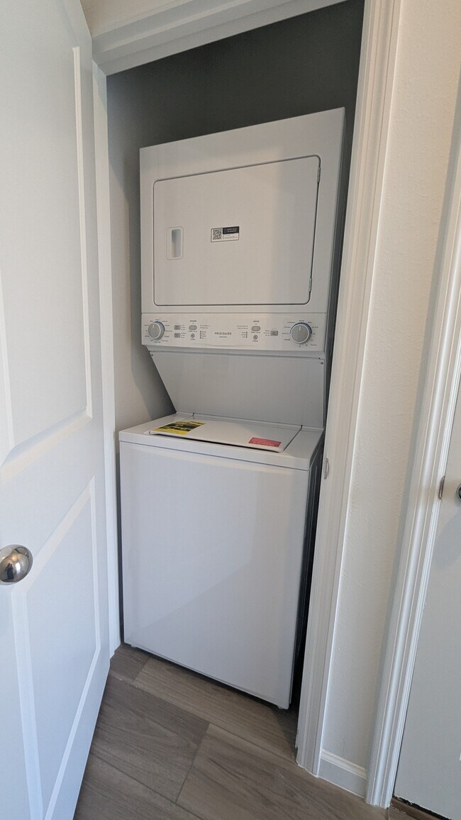 559 Holly Lakes Dr, Orange Park, FL 32073 - photo 7