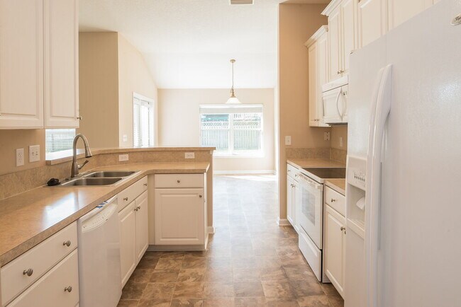 744 Flowers St, Saint Augustine, FL 32092 - photo 7