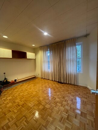 10 Packard Ave, Somerville, MA 02144