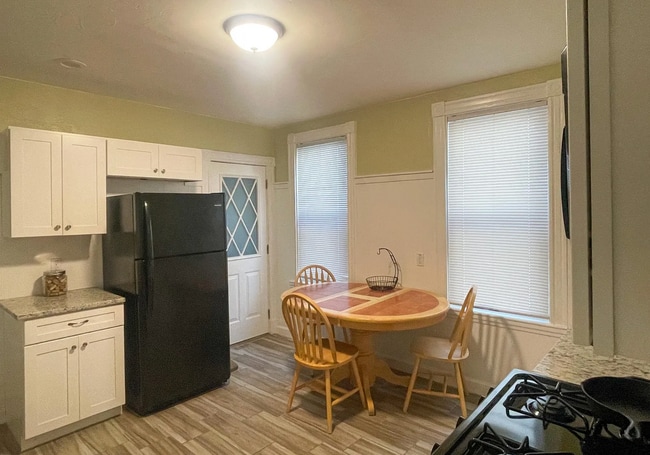 439 Winthrop St unit 1, Winthrop, MA 02152 - photo 3