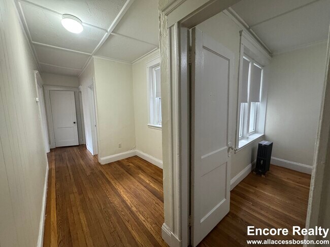1175 Boylston St unit 12, Boston, MA 02215 - photo 4