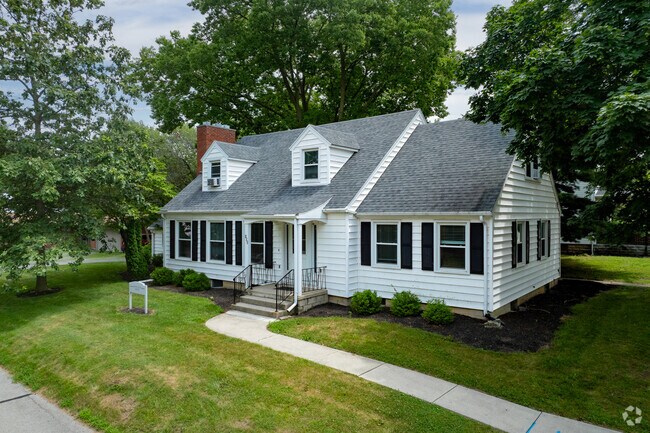 Bluffton also offers Cape Cod and Colonial Revival homes, plus new builds up to $700K.