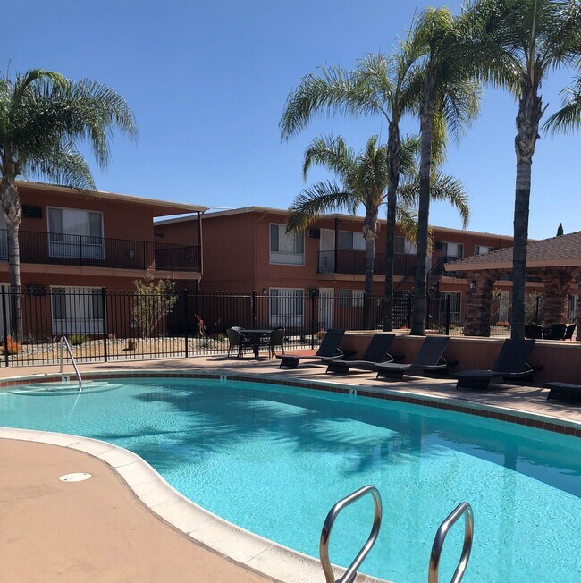 1362 E Main St, El Cajon, CA 92021