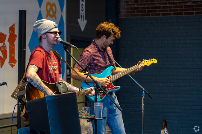 Music nights in Downtown Waterloo are minutes from the Neighbors Who Care neighborhood.