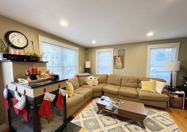 23 Iroquois St, Roxbury Crossing, MA 02120 - photo 2