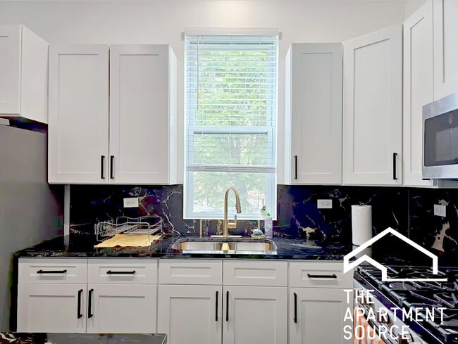 2937 W Jackson Blvd unit 1, Chicago, IL 60612 - photo 3