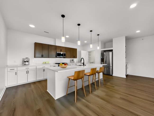 The James on Grand, Des Moines, IA 50312 - photo 3