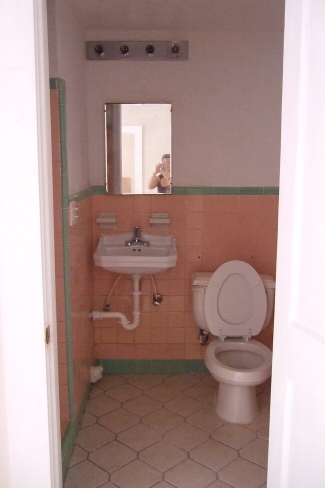 1624 SW 10th St unit 2, Miami, FL 33135 - photo 5