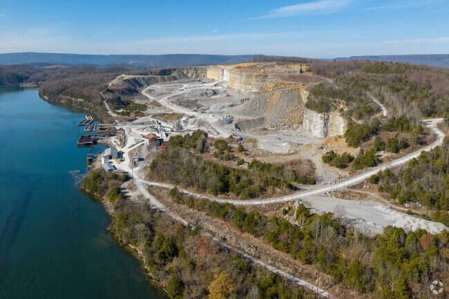 The Tennessee River flows on the shores of Ketner Mill.