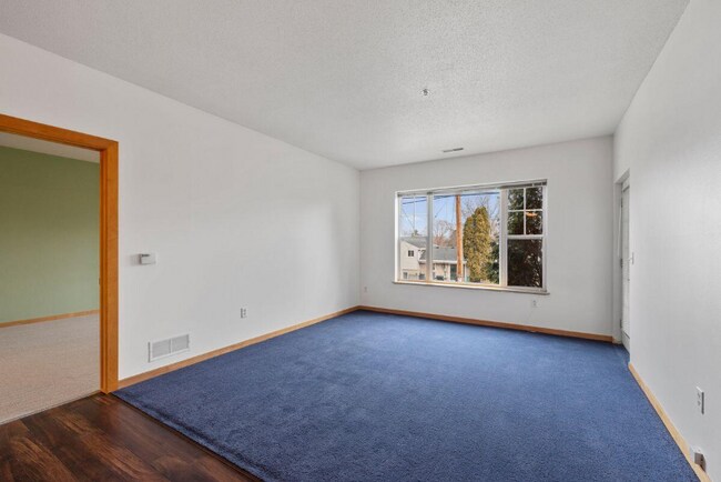 10900 W Bluemound Rd unit 113, Milwaukee, WI 53226 - photo 7