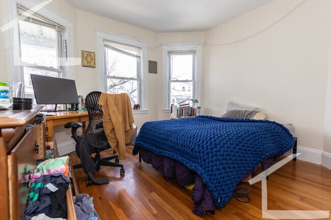 24 Claymoss Rd unit 2, Brighton, MA 02135 - photo 4