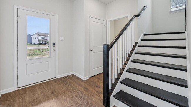 470 Herringbone Way, Frederick, MD 21701 - photo 5