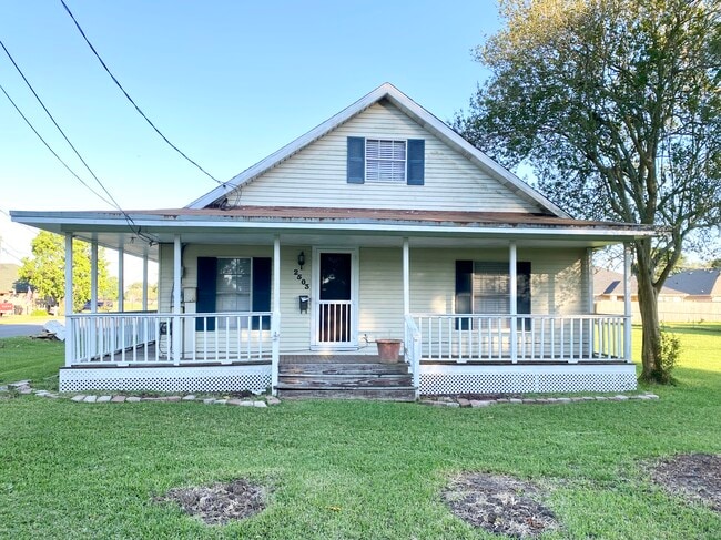 2503 Ave G, Nederland, TX 77627 - photo 3