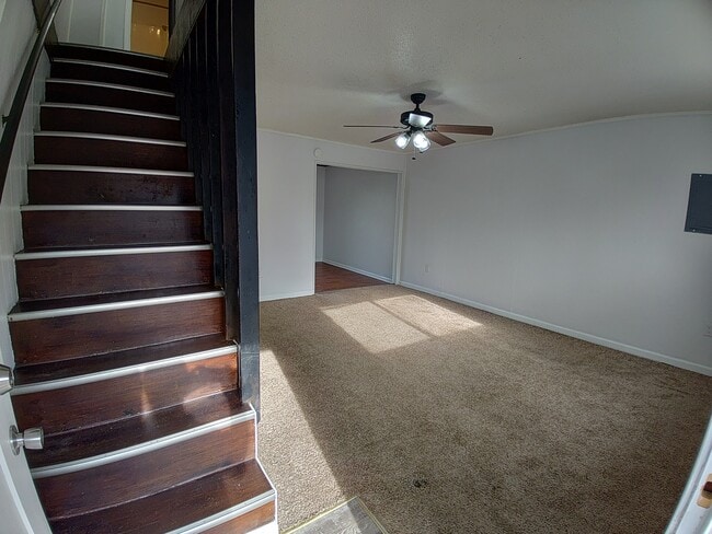 360 Sneed Hill Rd unit B3, Elizabethton, TN 37643 - photo 3