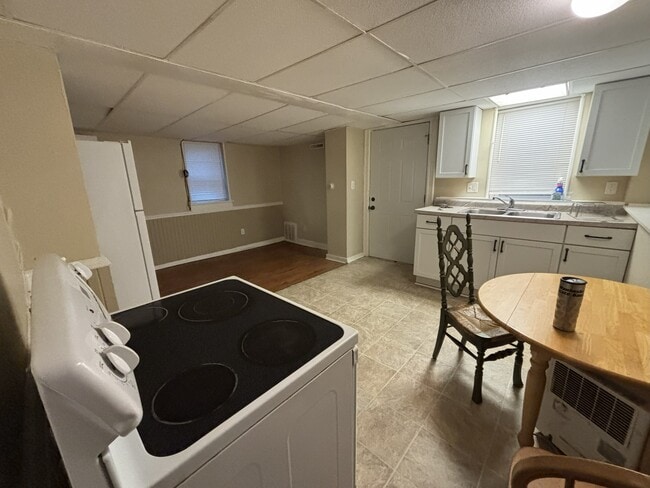 318 N 41st St unit 318B, Milwaukee, WI 53208 - photo 6