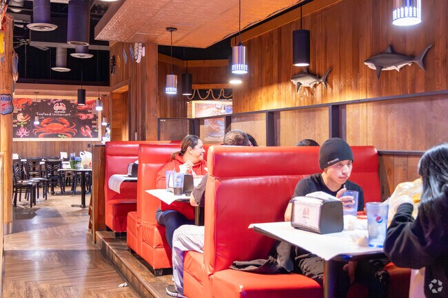 Yummy Crab near E R Danner serves seafood favorites in a casual setting.