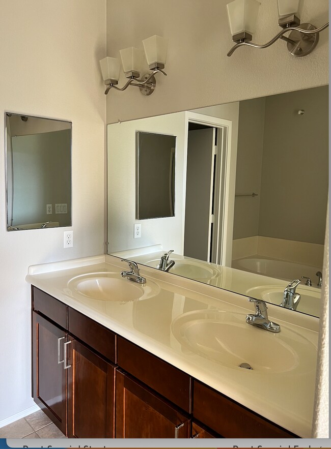 6605 N 93rd Ave unit 1003, Glendale, AZ 85305 - photo 2