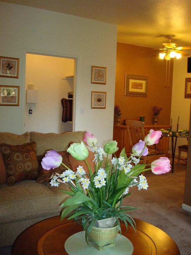 Diamond Sands on the Boulevard, Las Vegas, NV 89123 - photo 3