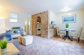 6838 Ward Ave, North Charleston, SC 29406