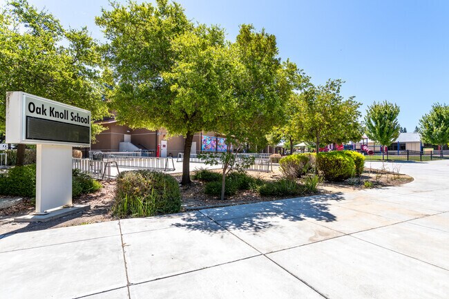 Oak Knoll Elementary, Central Menlo Park, received the reputable California Distinguished Award.