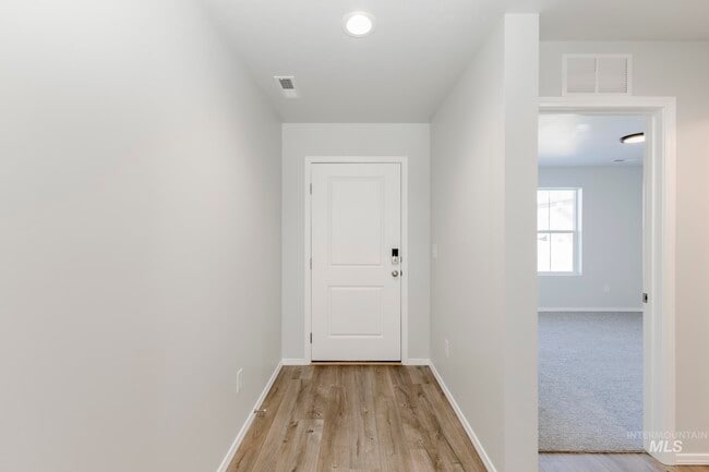 9053 W Violet St, Nampa, ID 83687 - photo 2