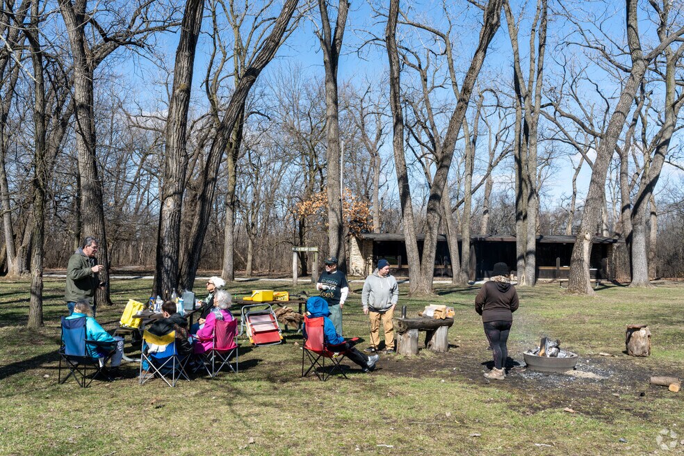 Neighborhood_EastHazelCrest532740_Revamp02_021224