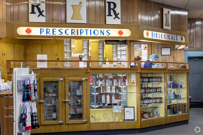 For the past 150yrs, Petranek's Pharmacy has served the local Libertyville population.