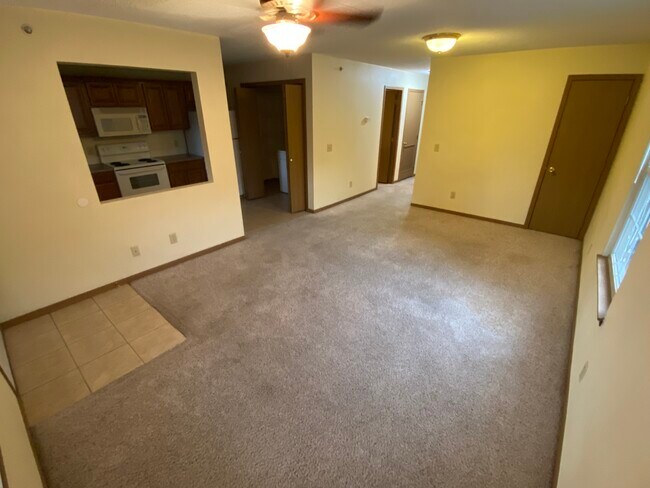 1118 Vattier St unit 10, Manhattan, KS 66502 - photo 4