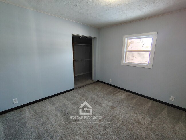 2216 E Cornell Ave, Muncie, IN 47303 - photo 6