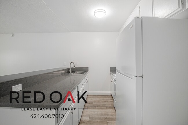 706 McDonald Ave unit 304, Los Angeles, CA 90744 - photo 4