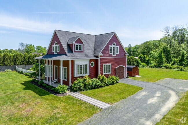 Granville also features contemporary homes with modern amenities set amid peaceful natural surroundings.