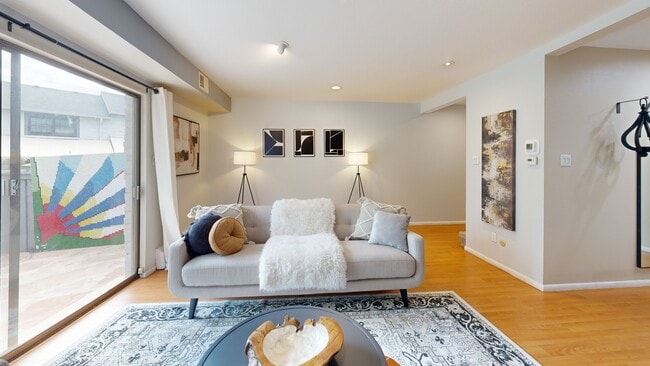 5821 E Ithaca Place unit 5821, Denver, CO 80237 - photo 2