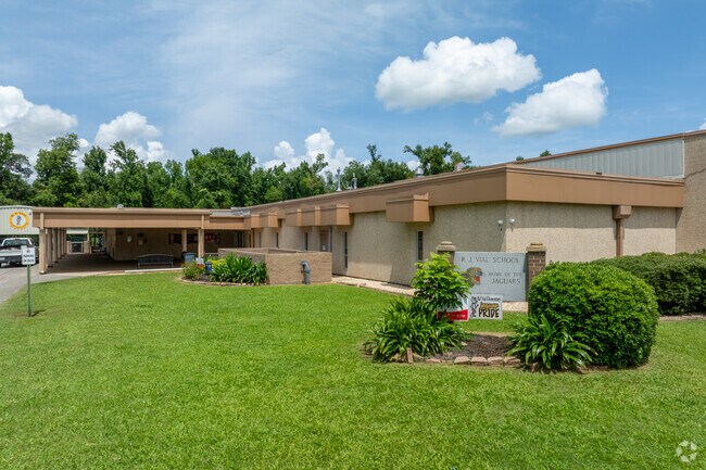 JB Martin Middle School helps students grow with knowledge and confidence.