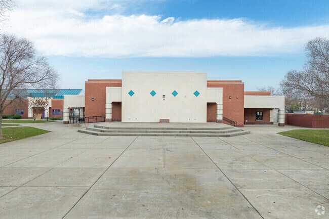 The teachers at Maeola E. Beitzel Elementary School are some of the best in Vineyard.