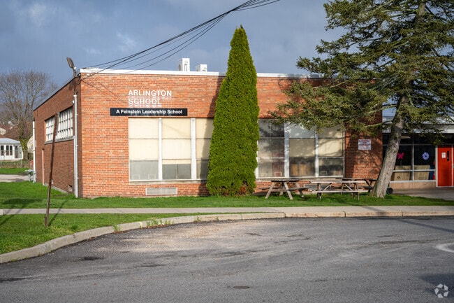 Discover, learn, and grow at Arlington Elementary School, Cranston.