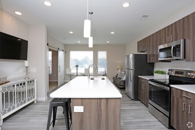 1BR, 1BA - 690 SF - Overview