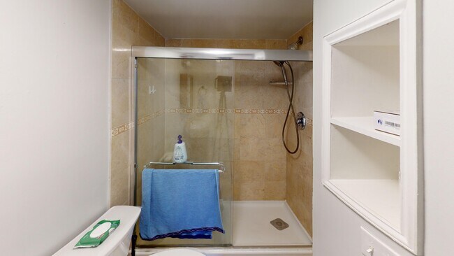 337 S 12th St unit 3, Philadelphia, PA 19107 - photo 7