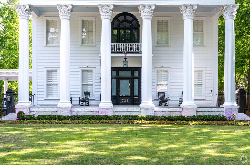 About Old Cloverdale Schools, Demographics, Things to Do