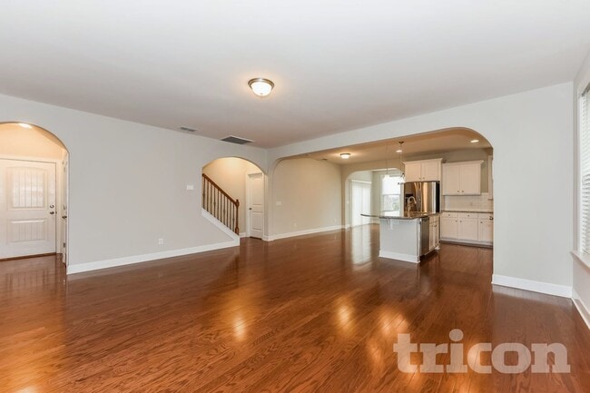 4808 Genoa Dr, Mount Juliet, TN 37122 - photo 2