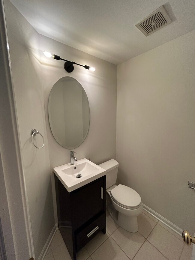 2375 Chelsea Rd, Northbrook, IL 60062 - photo 4