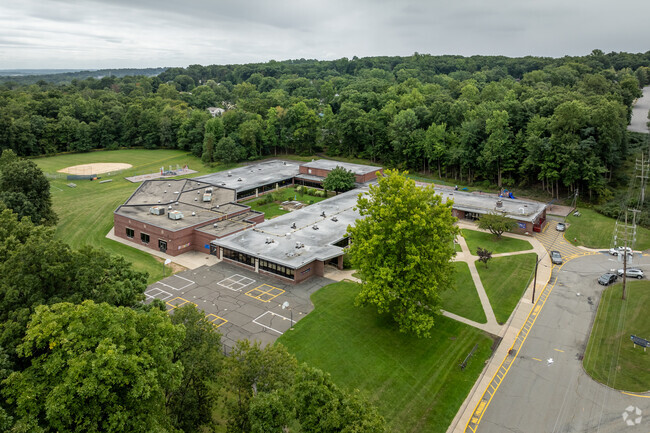 Mountview Road Elementary School is a well rated public school in Cedar Knolls, NJ.