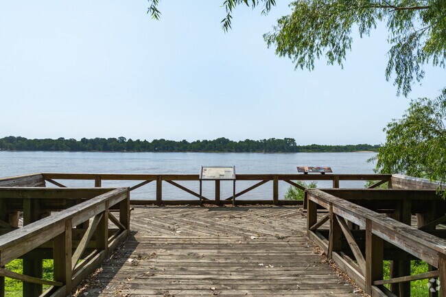 Explore Helena River Park's charming nature boardwalk, which offers picturesque views of the Mississippi River in Helena-West Helena.