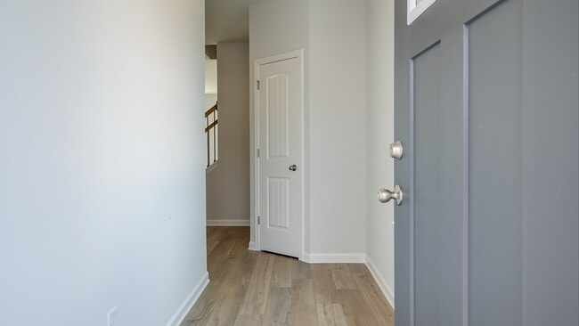 275 Abbott Crossing Cir, Conyers, GA 30094 - photo 2