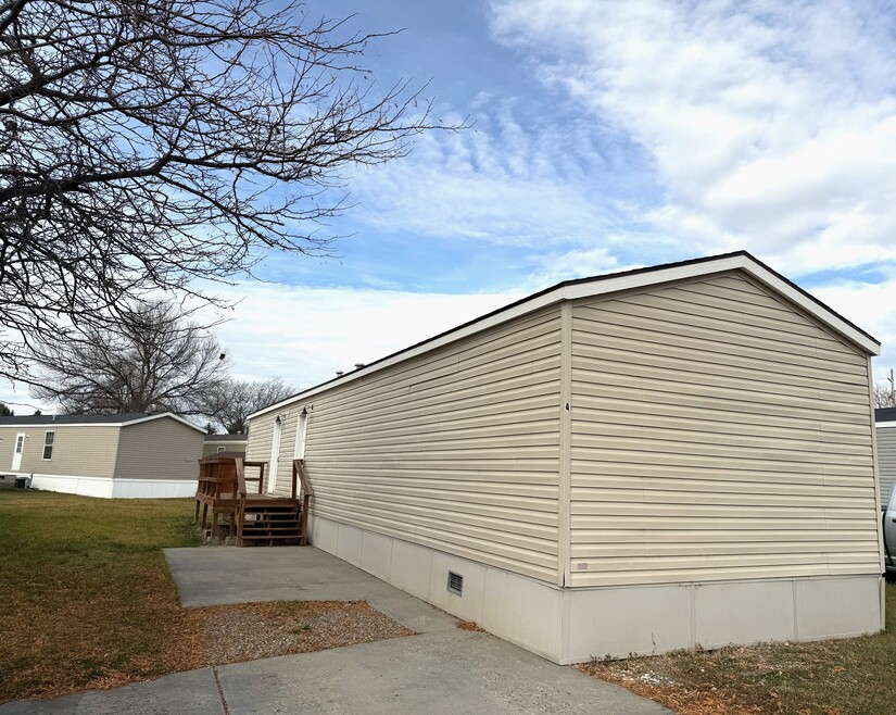 4 Northglen Dr, Billings, MT 59102 - photo 1